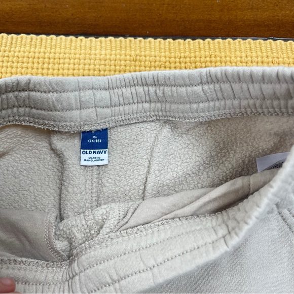 Old Navy Basketball Fleece Jogger Short - Picture 7 of 8
